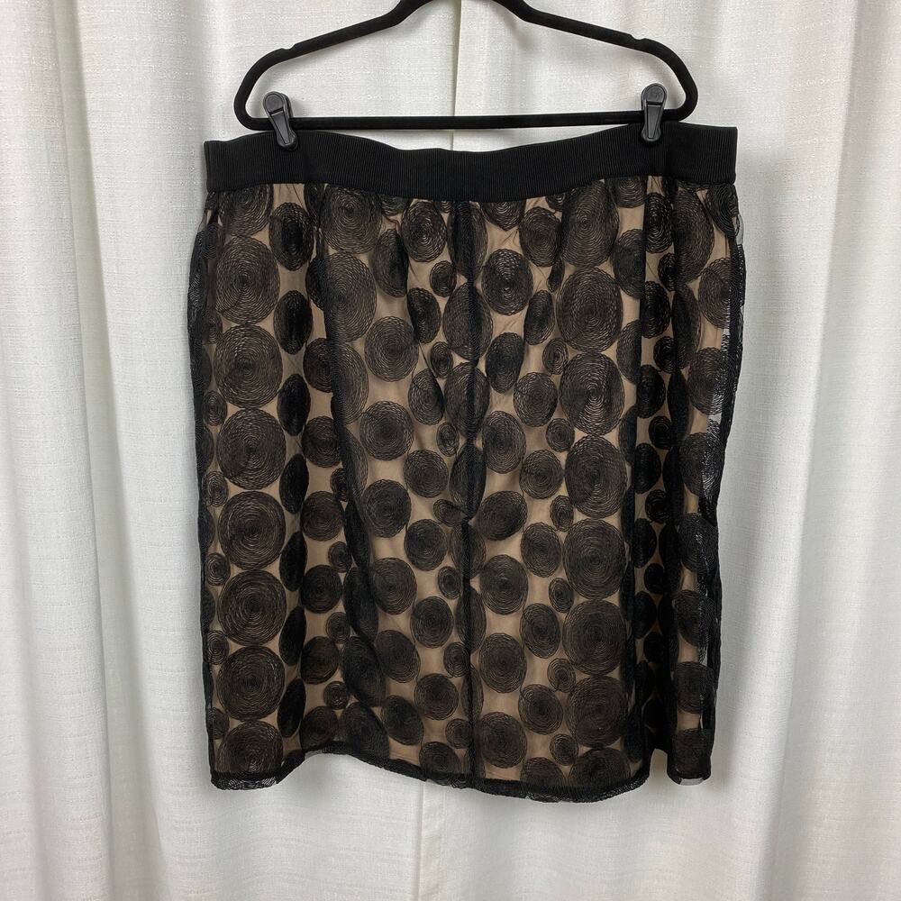 Lane Bryant Black Mesh Circle Print Midi Skirt Sz.26/28 NWT - Picture 4 of 7